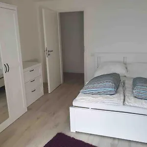 3-zimmer / Wlan / Garten / Parkplatz Apartment